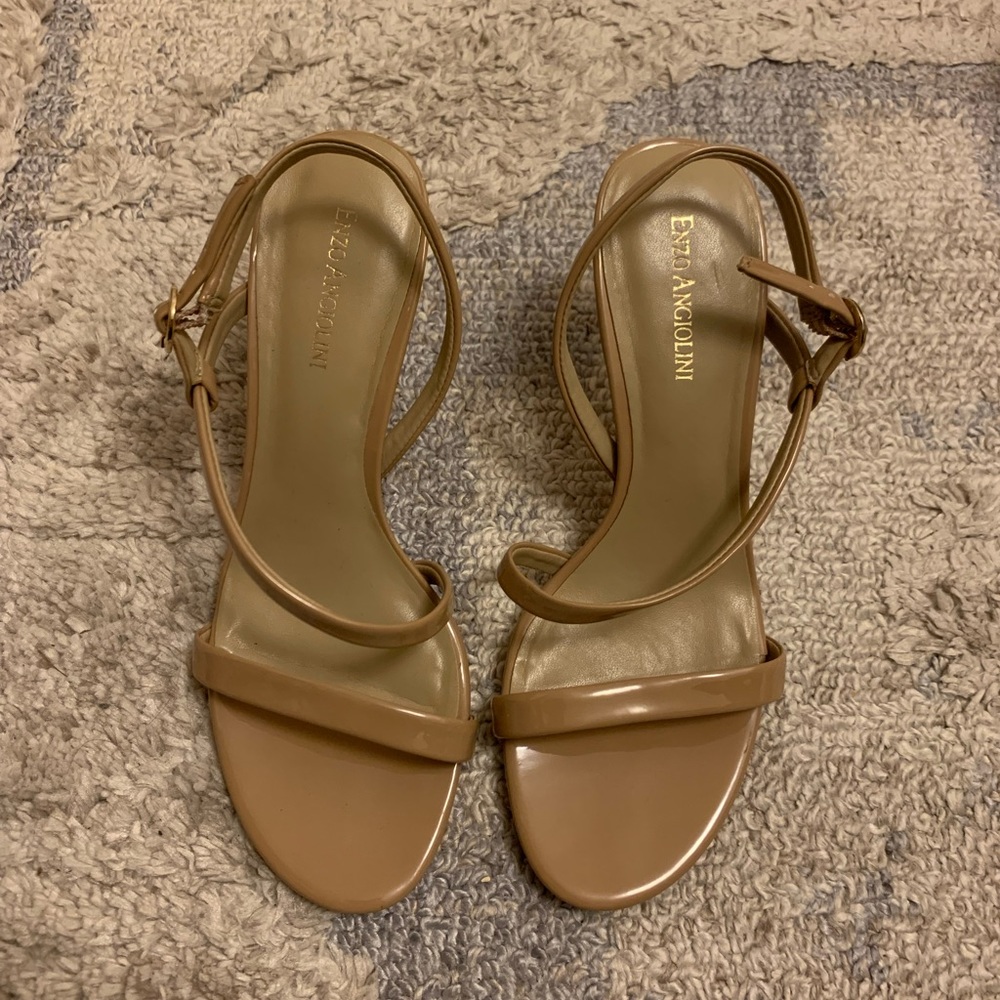 Enzo Angiolini Nude Heels! (8.5/39)